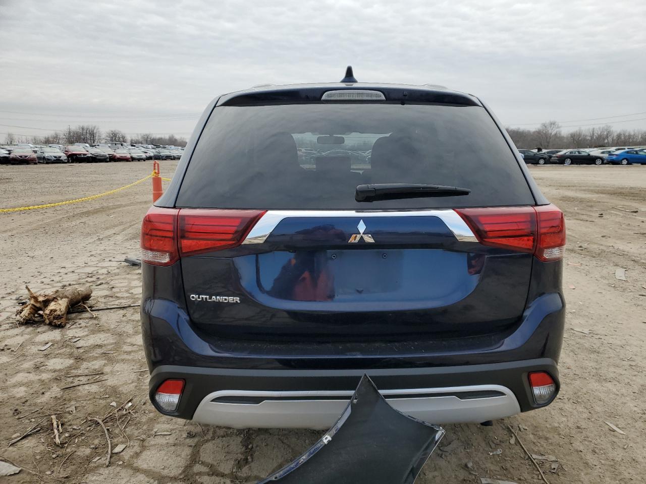 2020 Mitsubishi Outlander - Image 6