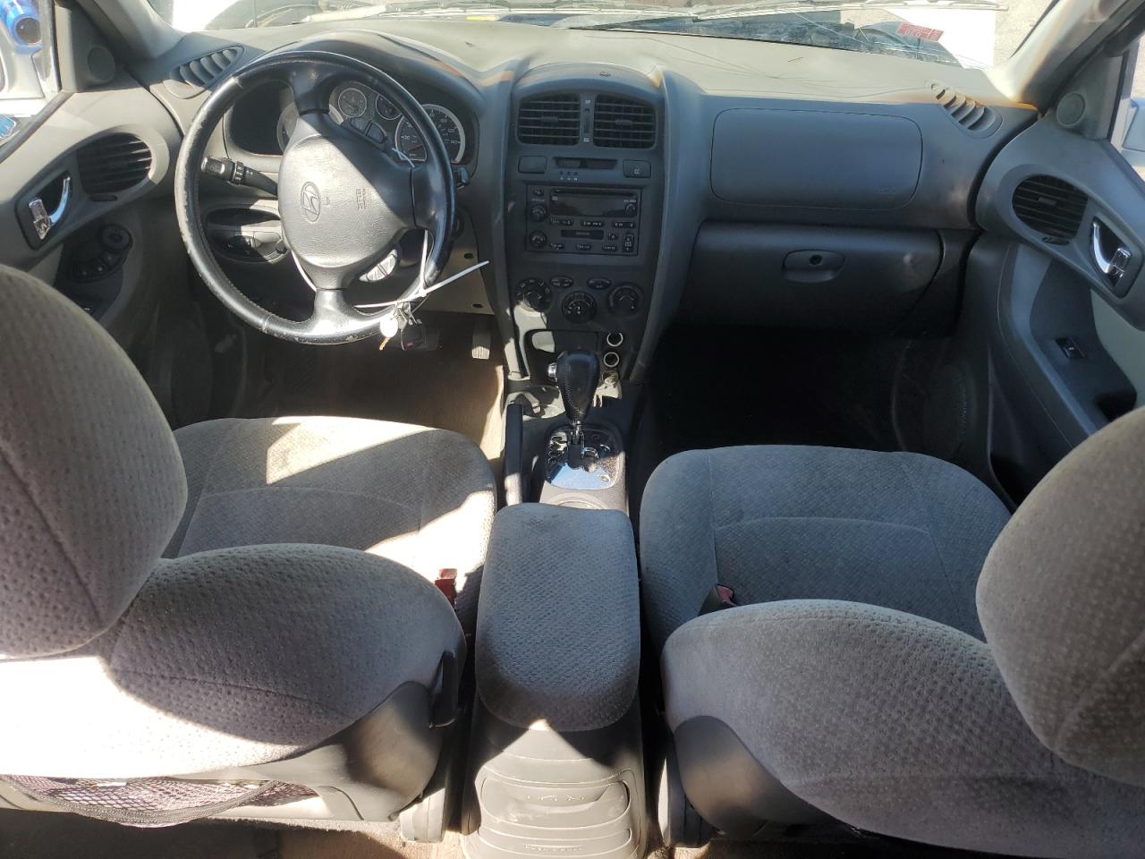 2005 Hyundai Santa Fe - Image 8