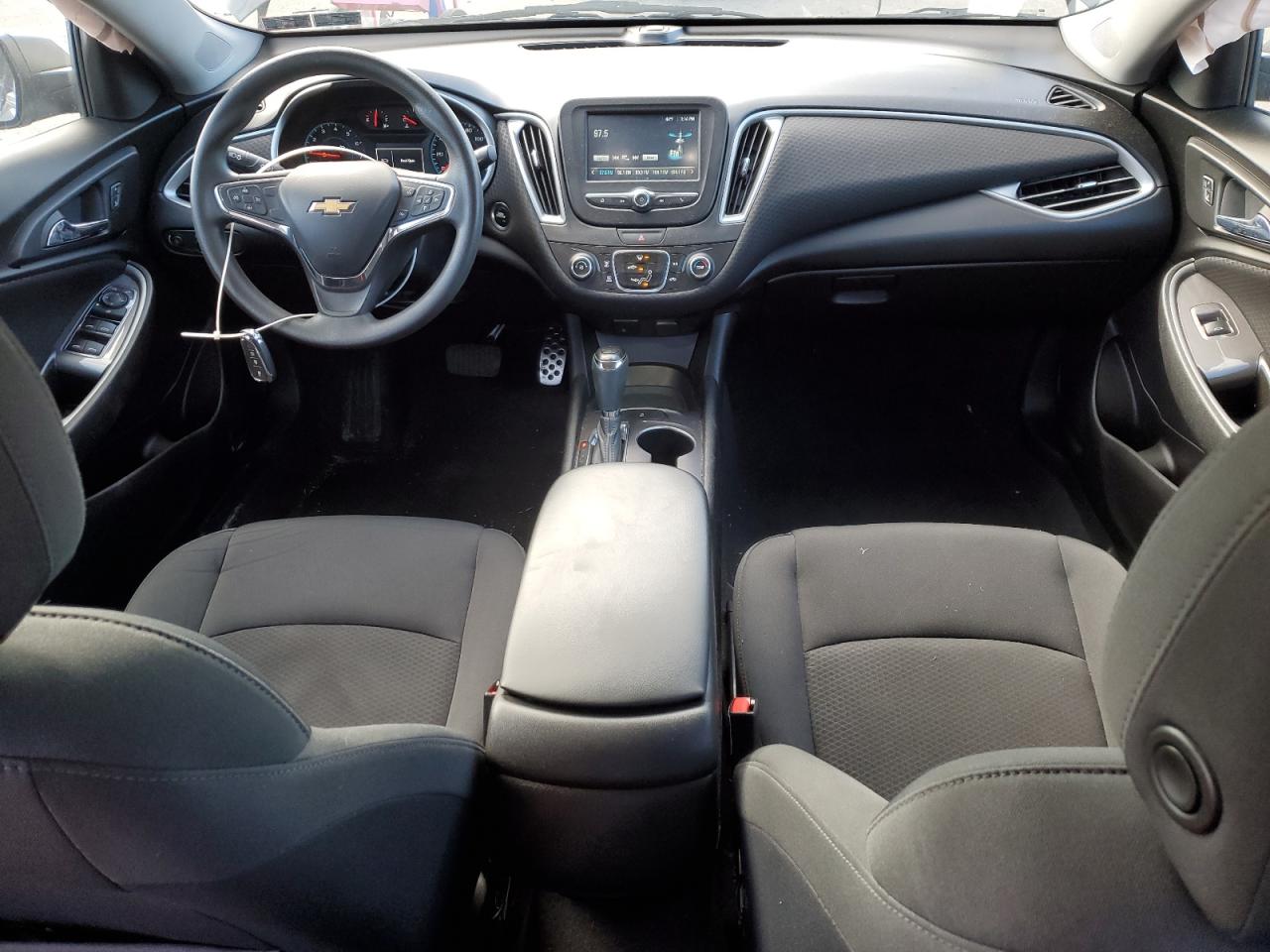 2016 Chevrolet Malibu - Image 8