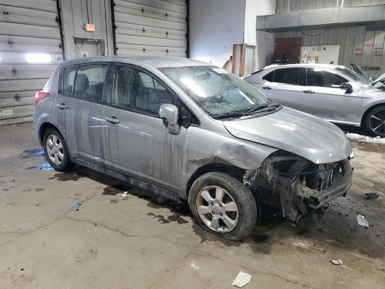 2012 Nissan Versa - Image 4