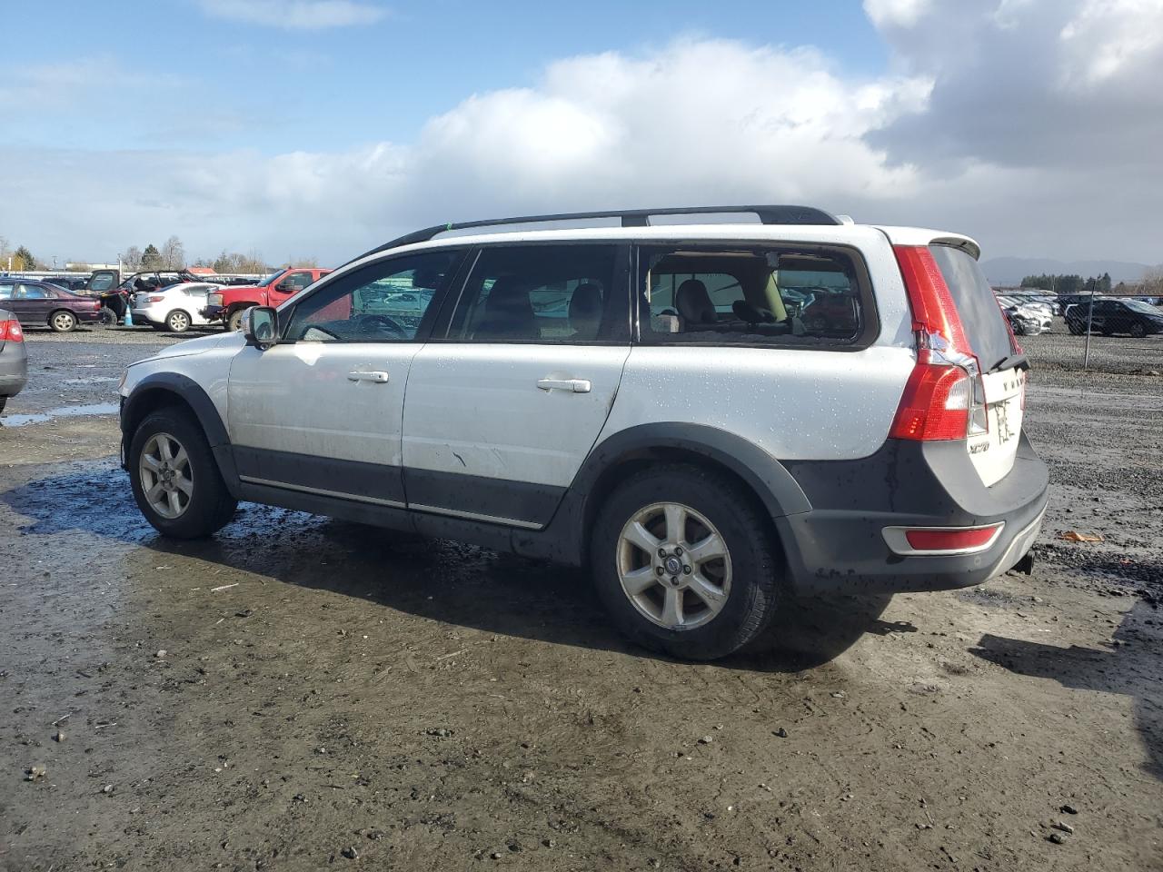 2008 Volvo XC70 - Image 2