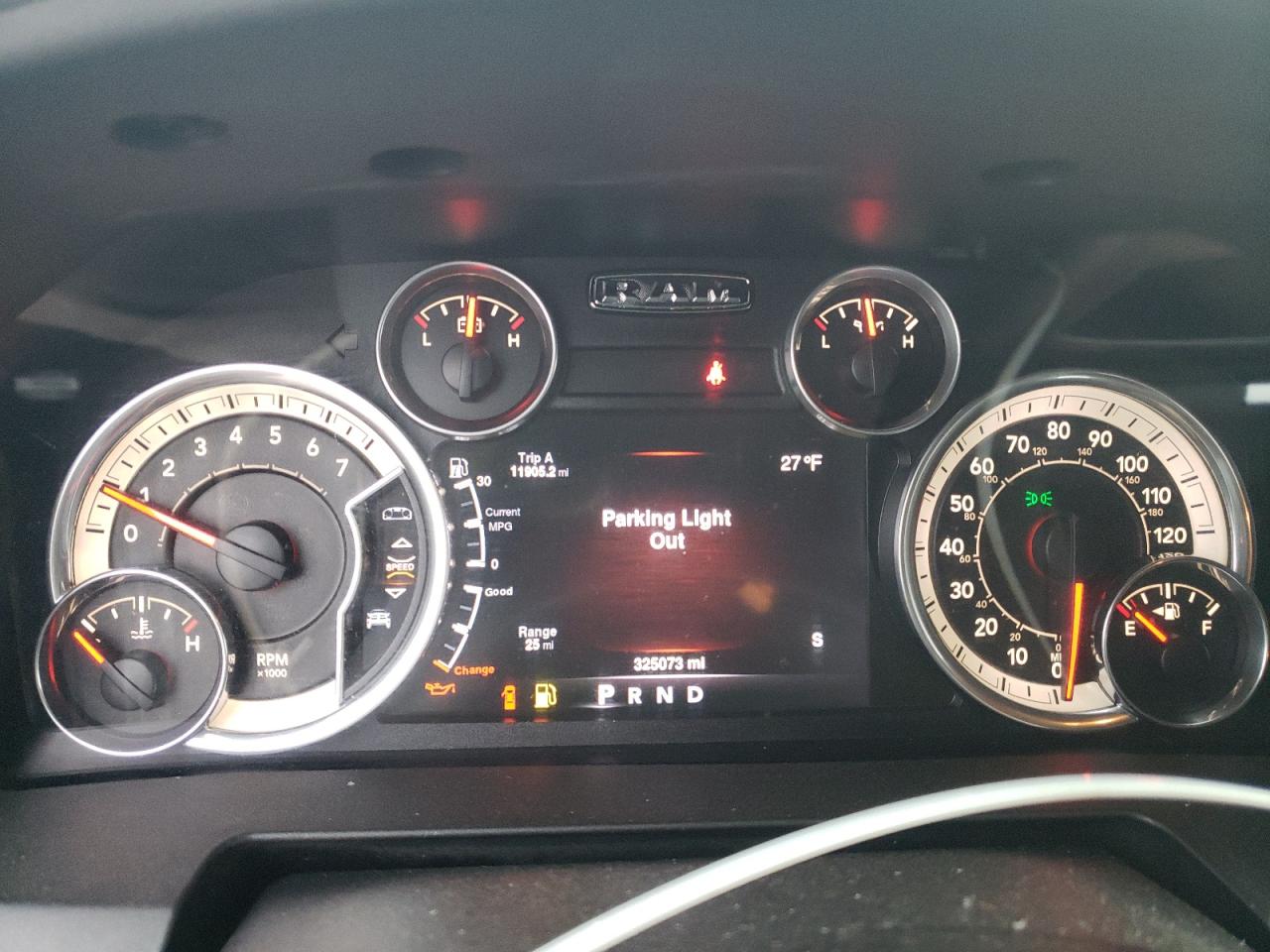 2016 RAM 1500 - Image 9