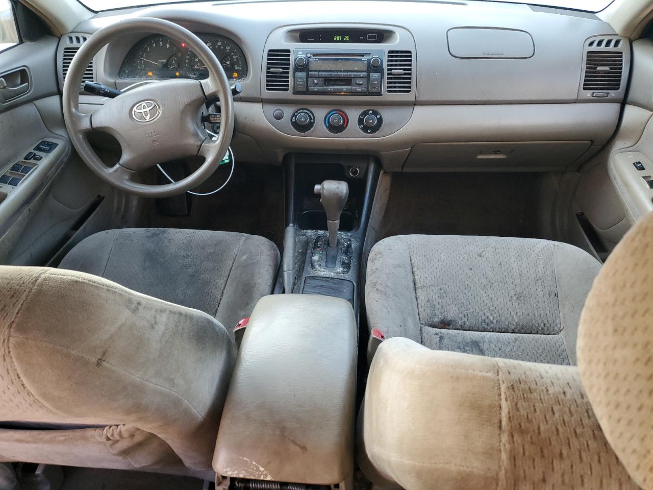 2004 Toyota Camry - Image 8