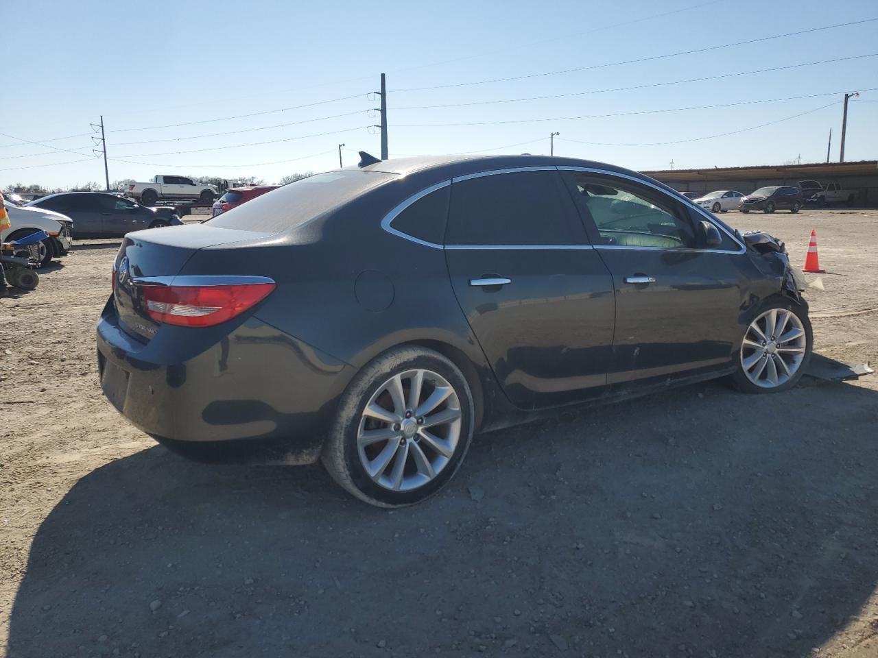 2014 Buick Verano - Image 3