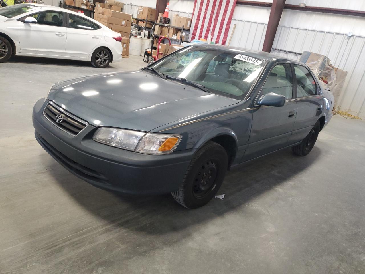 2000 Toyota Camry - Image 1