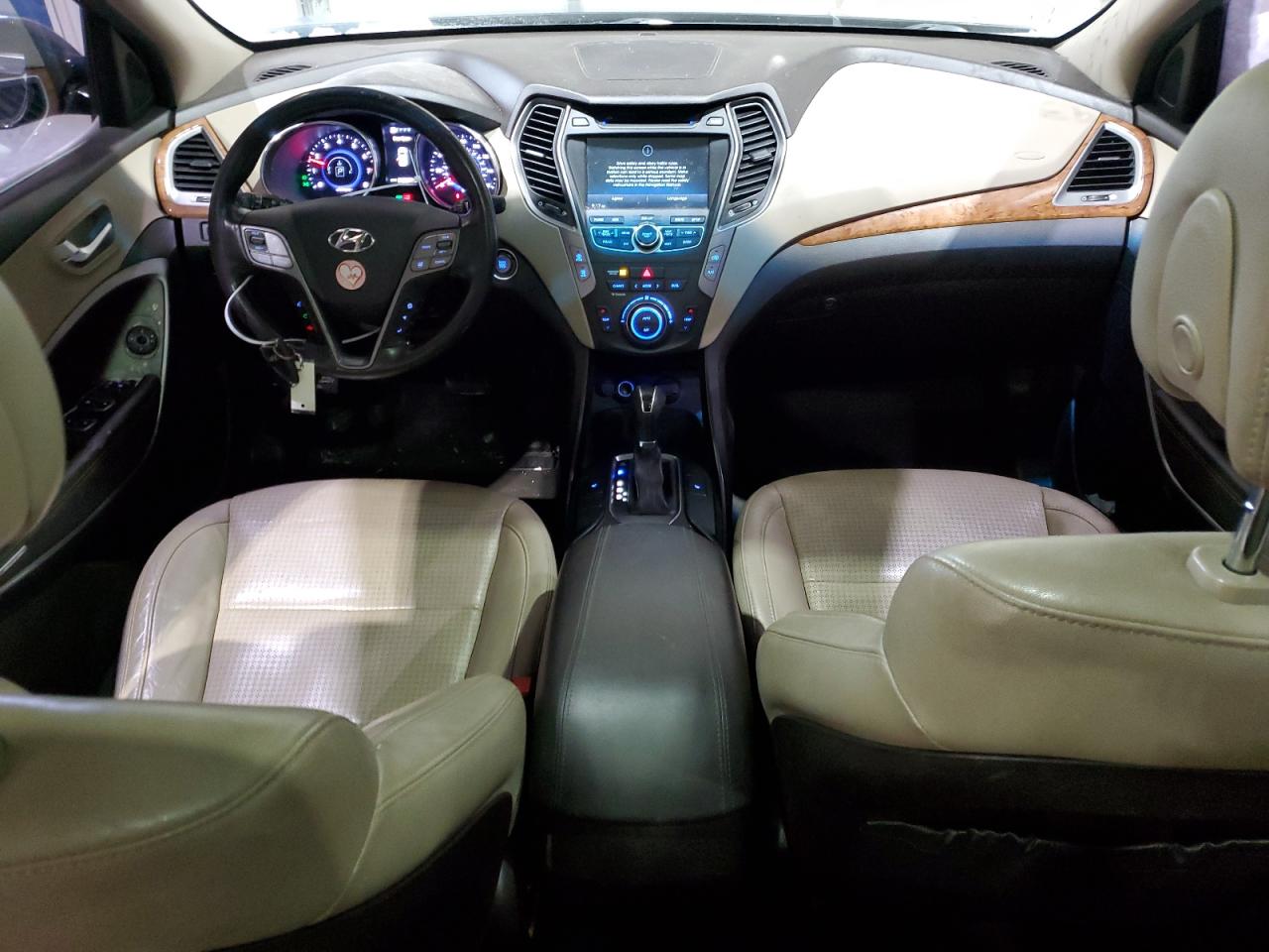 2013 Hyundai Santa Fe - Image 8
