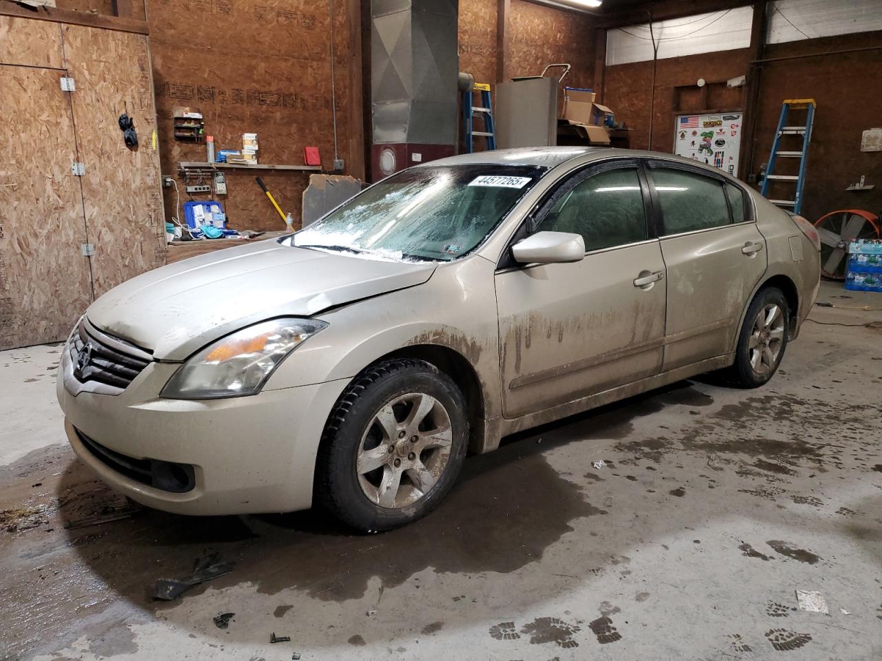 2009 Nissan Altima - Image 1