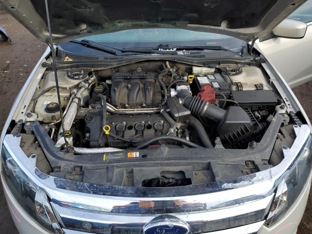2010 Ford Fusion - Image 11