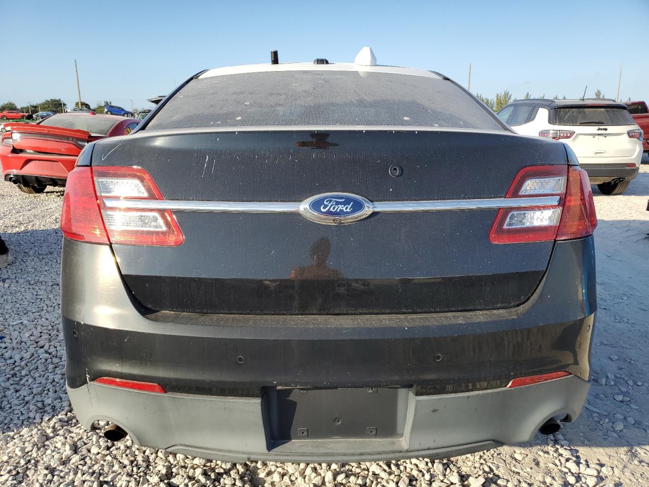 2016 Ford Taurus - Image 6
