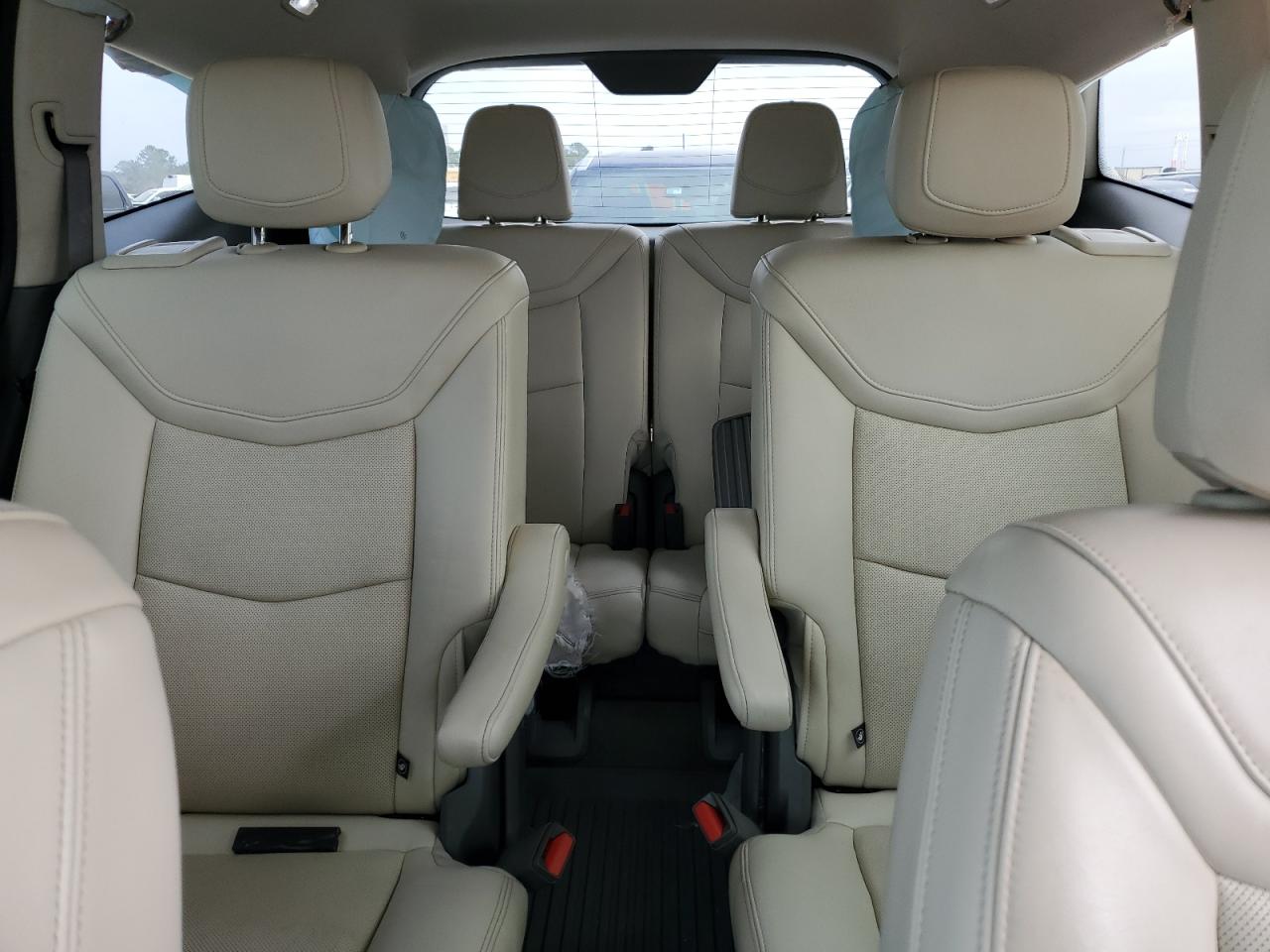 2021 Cadillac XT6 - Image 10