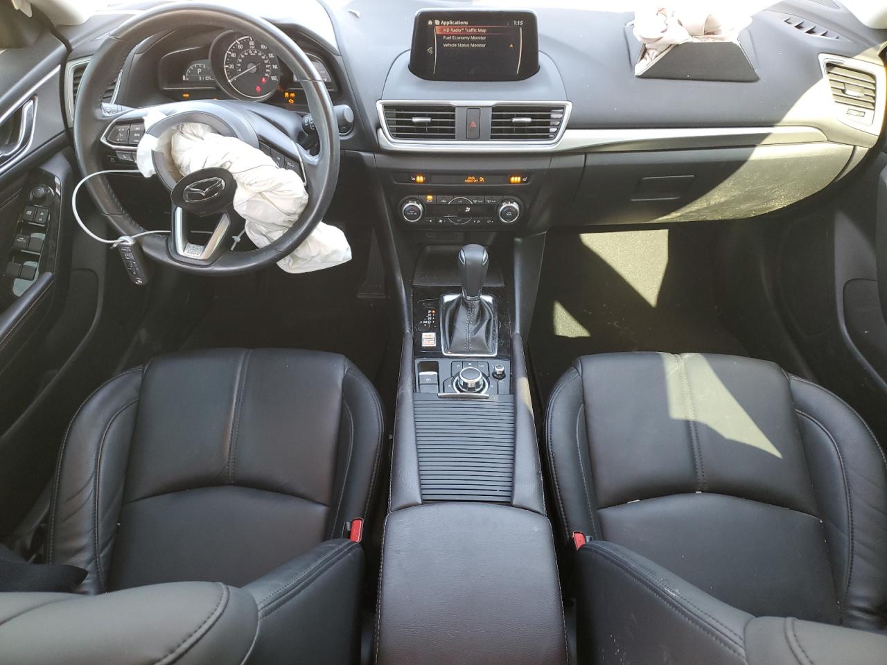 2018 Mazda 3 - Image 8