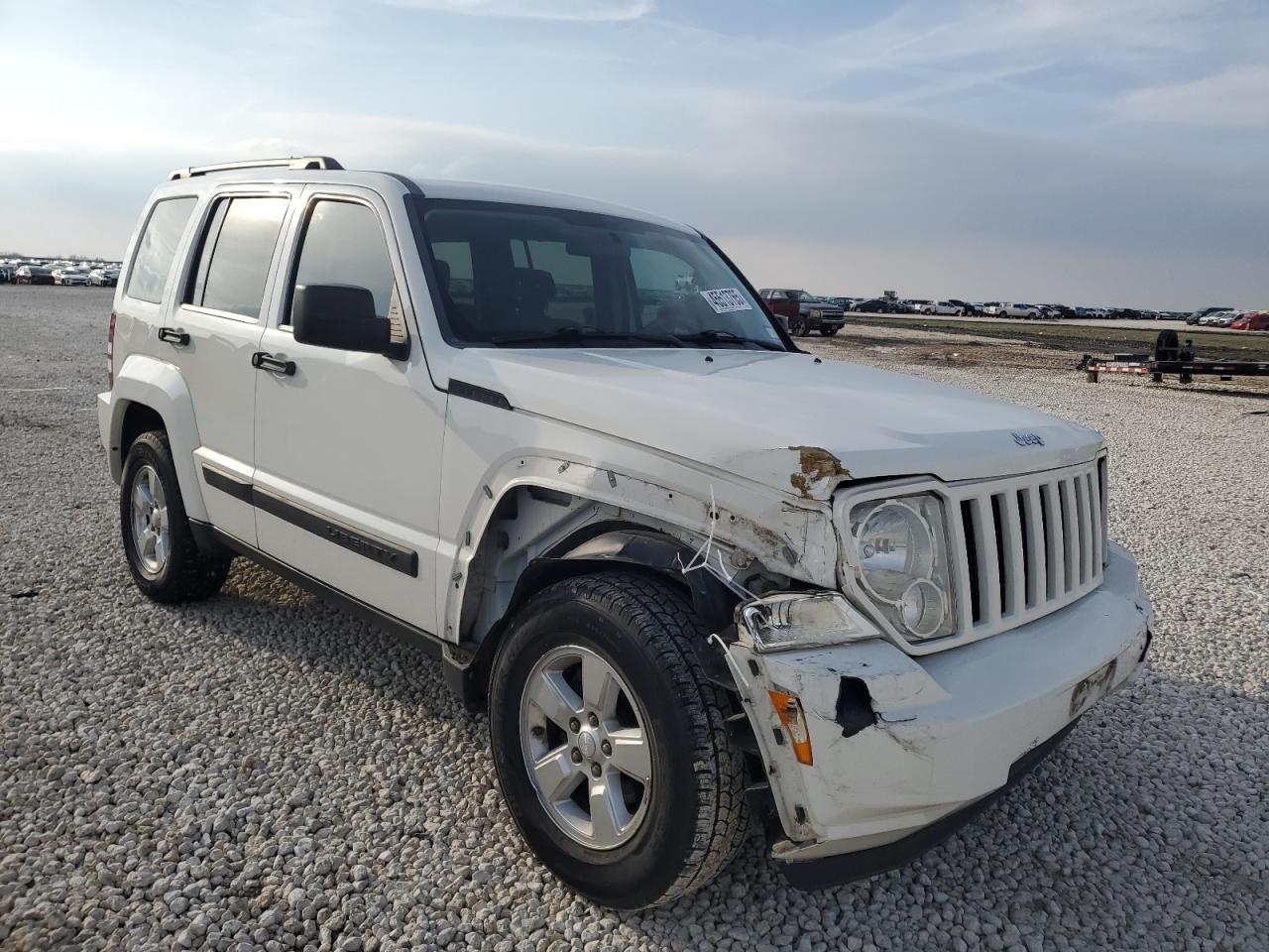 2010 Jeep Liberty (North America) - Image 4
