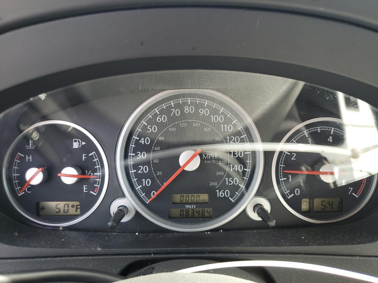 2005 Chrysler Crossfire - Image 9
