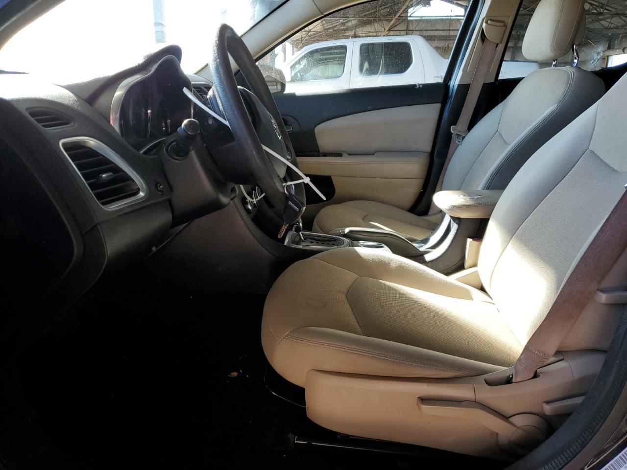 2013 Dodge Avenger - Image 7