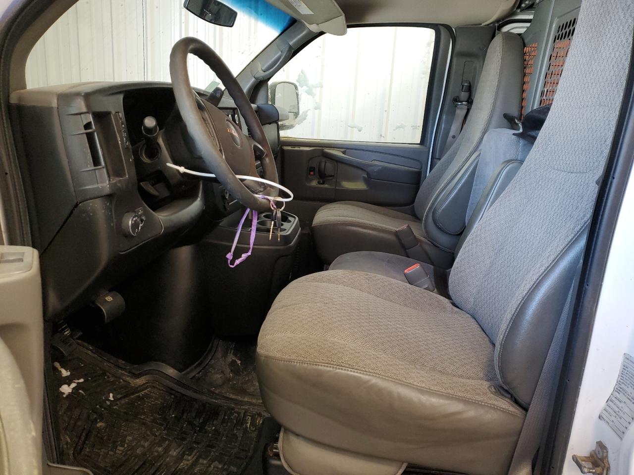 2014 GMC Savana - Image 7