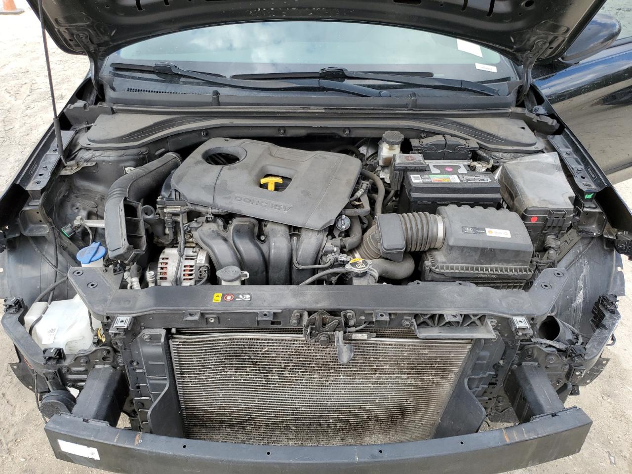 2019 Hyundai Elantra - Image 11