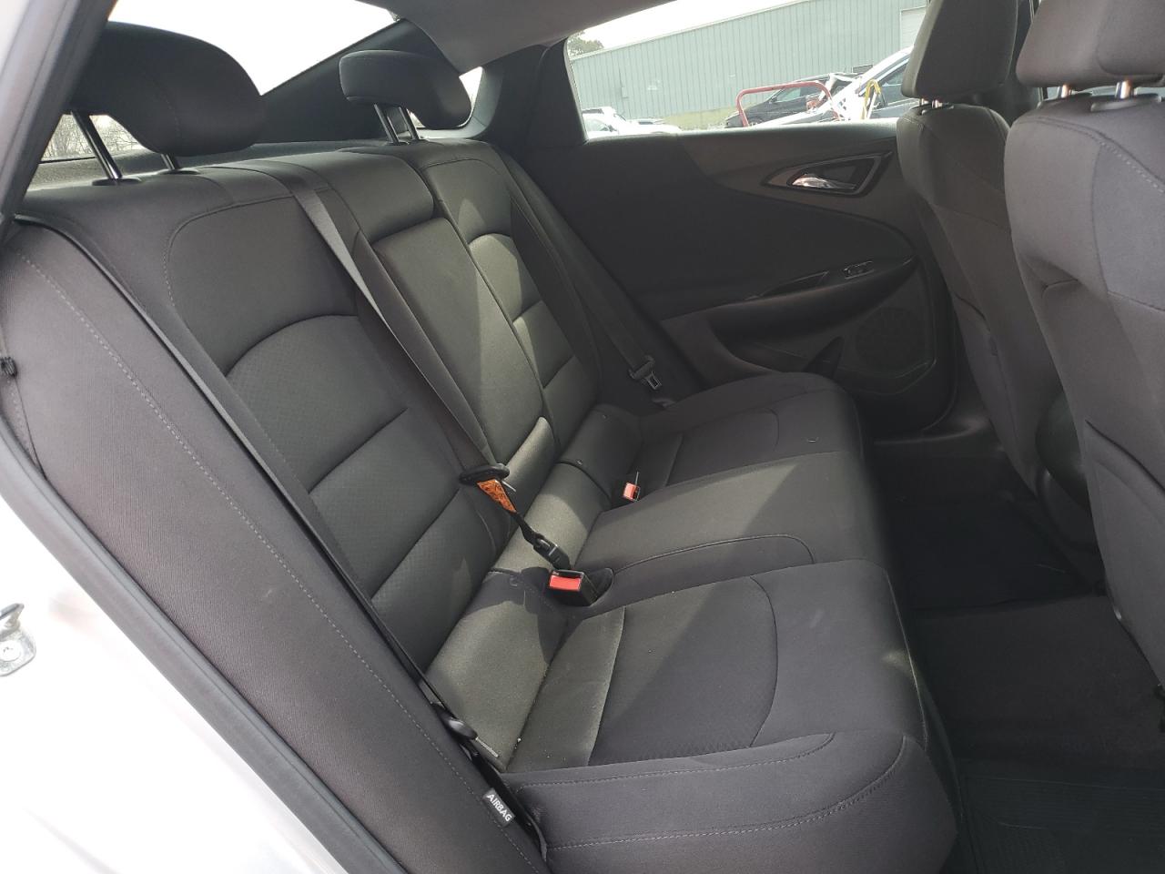 2018 Chevrolet Malibu - Image 10