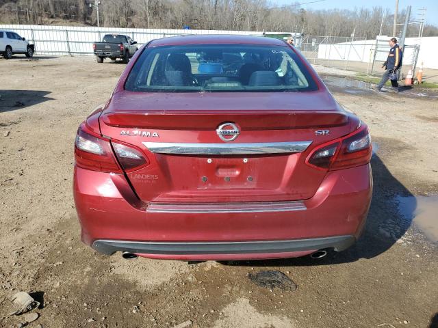  NISSAN ALTIMA 2017 Czerwony