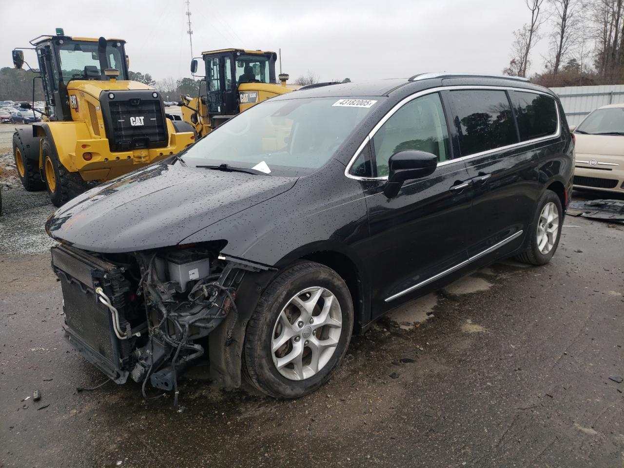 2017 Chrysler Pacifica Touring L Plus zu verkaufen in Dunn, NC - All Over