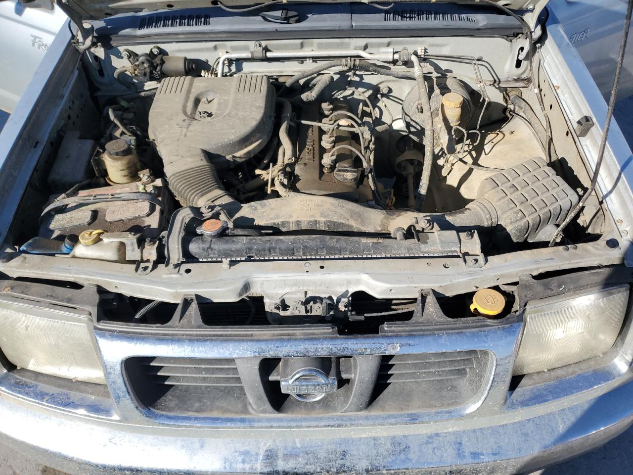 2000 Nissan Navara (Frontier) - Image 11
