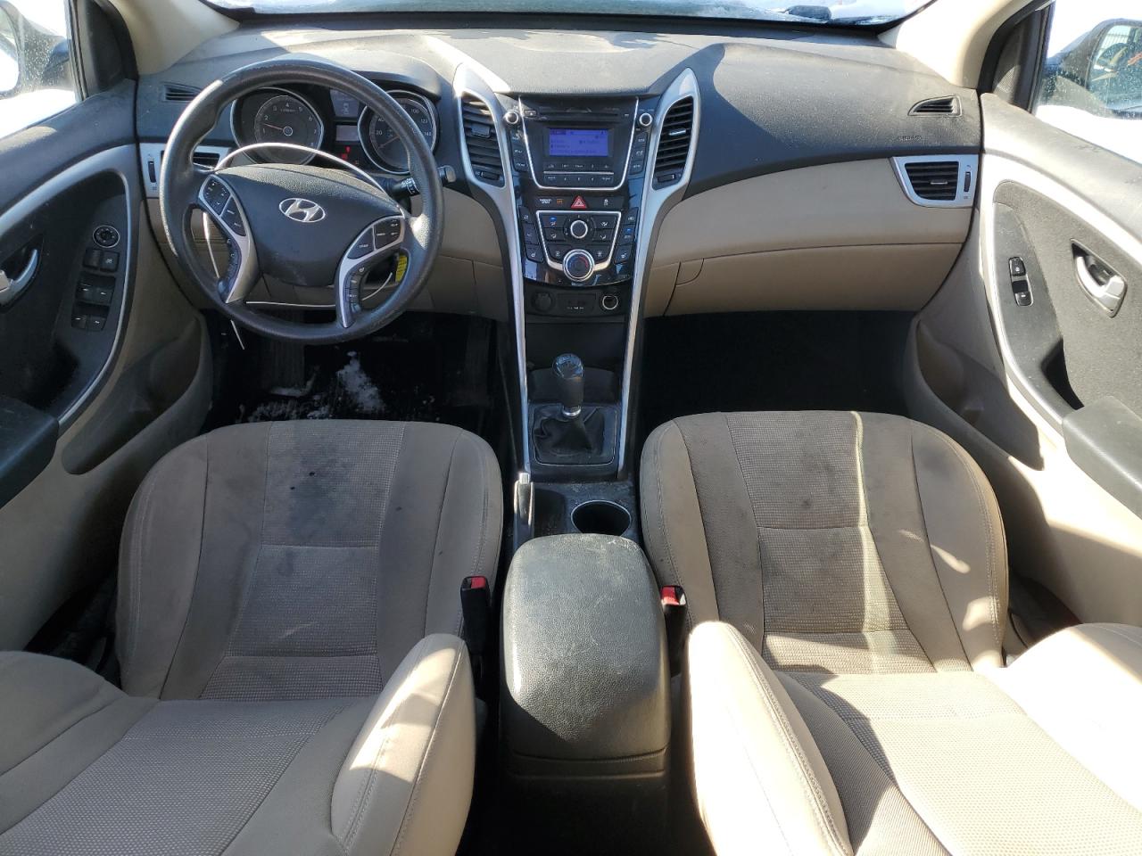 2013 Hyundai Elantra - Image 8