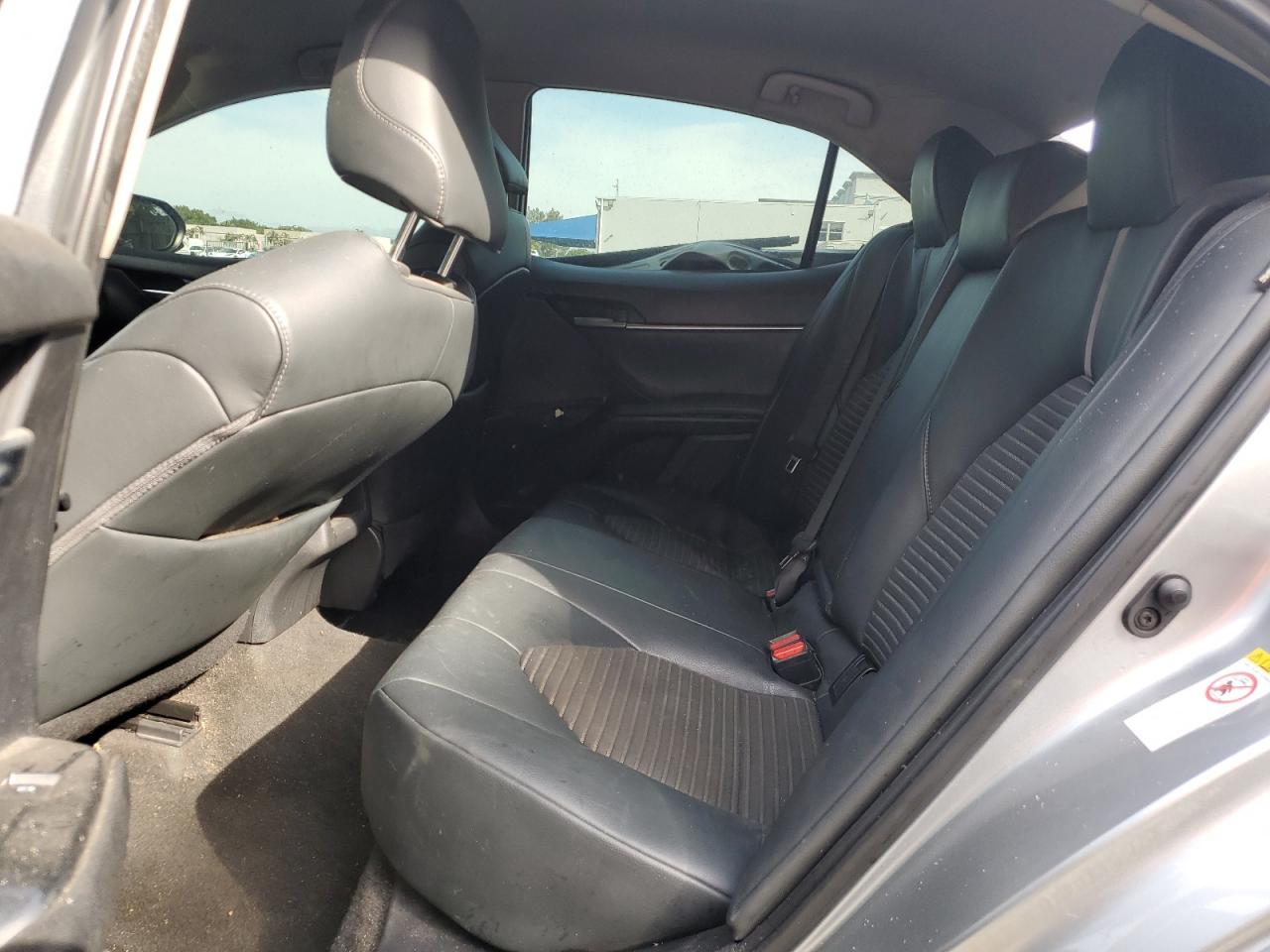 2019 Toyota Camry - Image 10