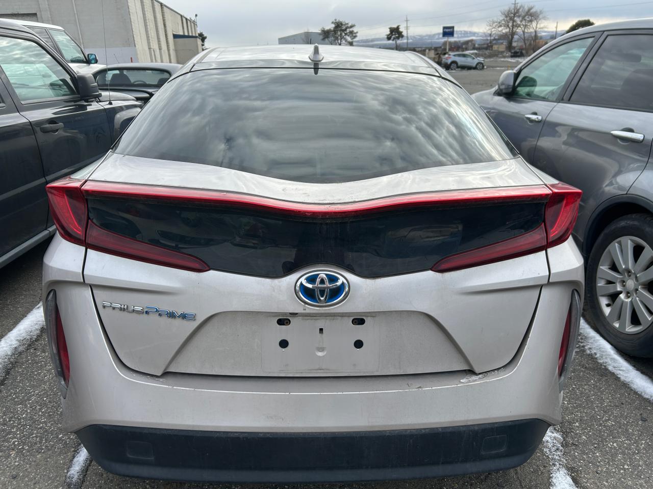 2017 Toyota Prius - Image 6