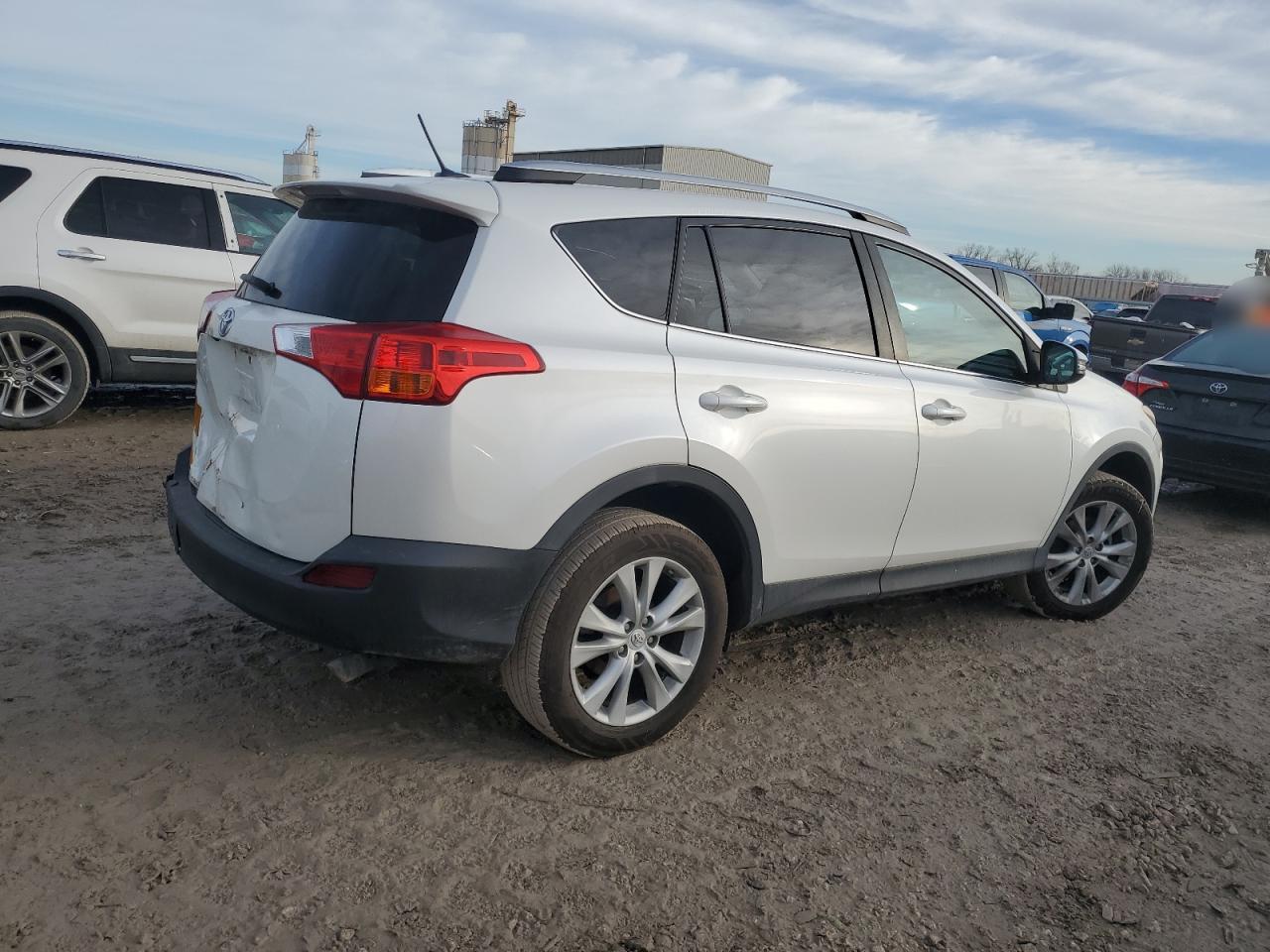 2014 Toyota RAV 4 - Image 3