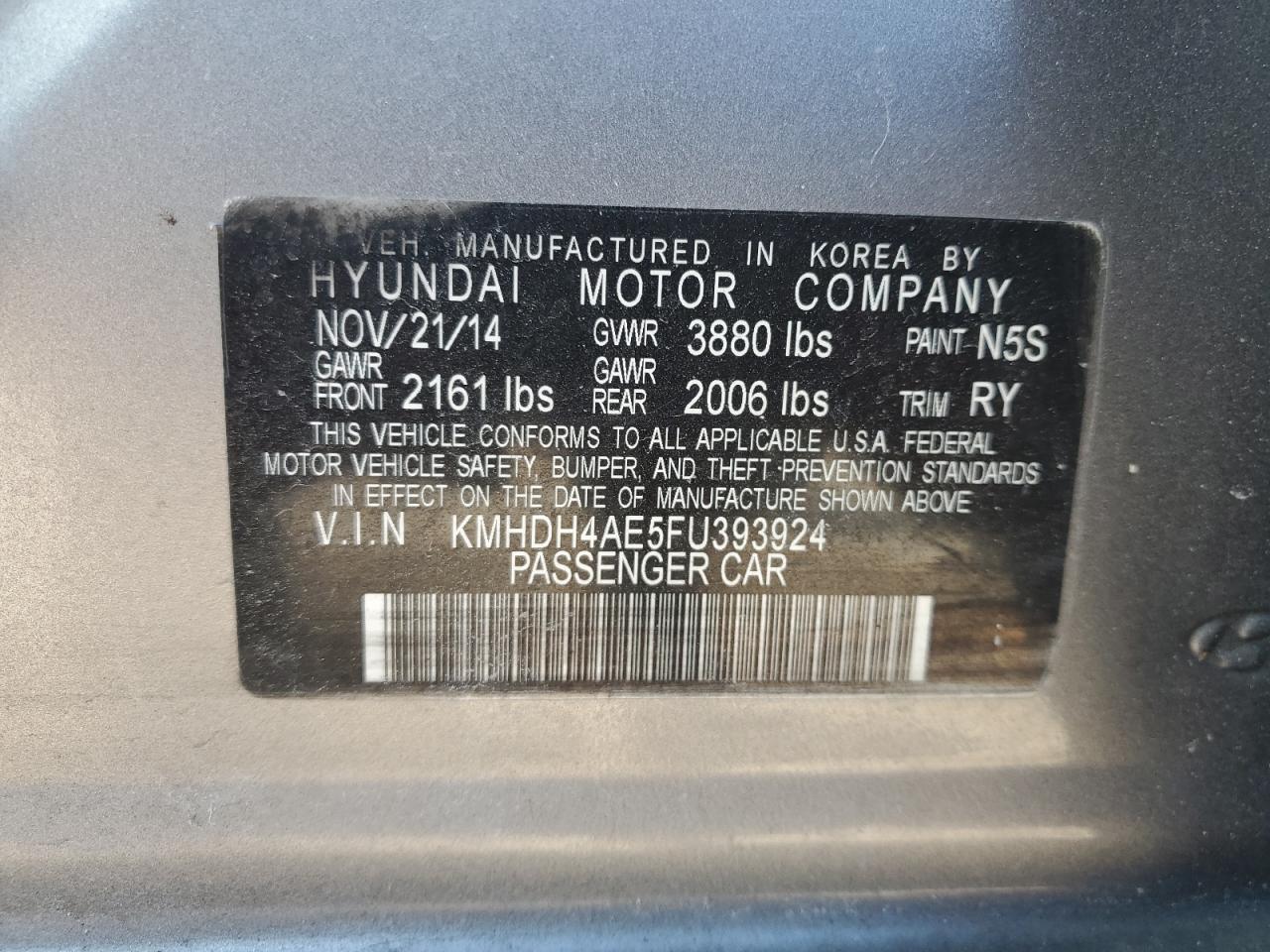 2015 Hyundai Elantra - Image 12