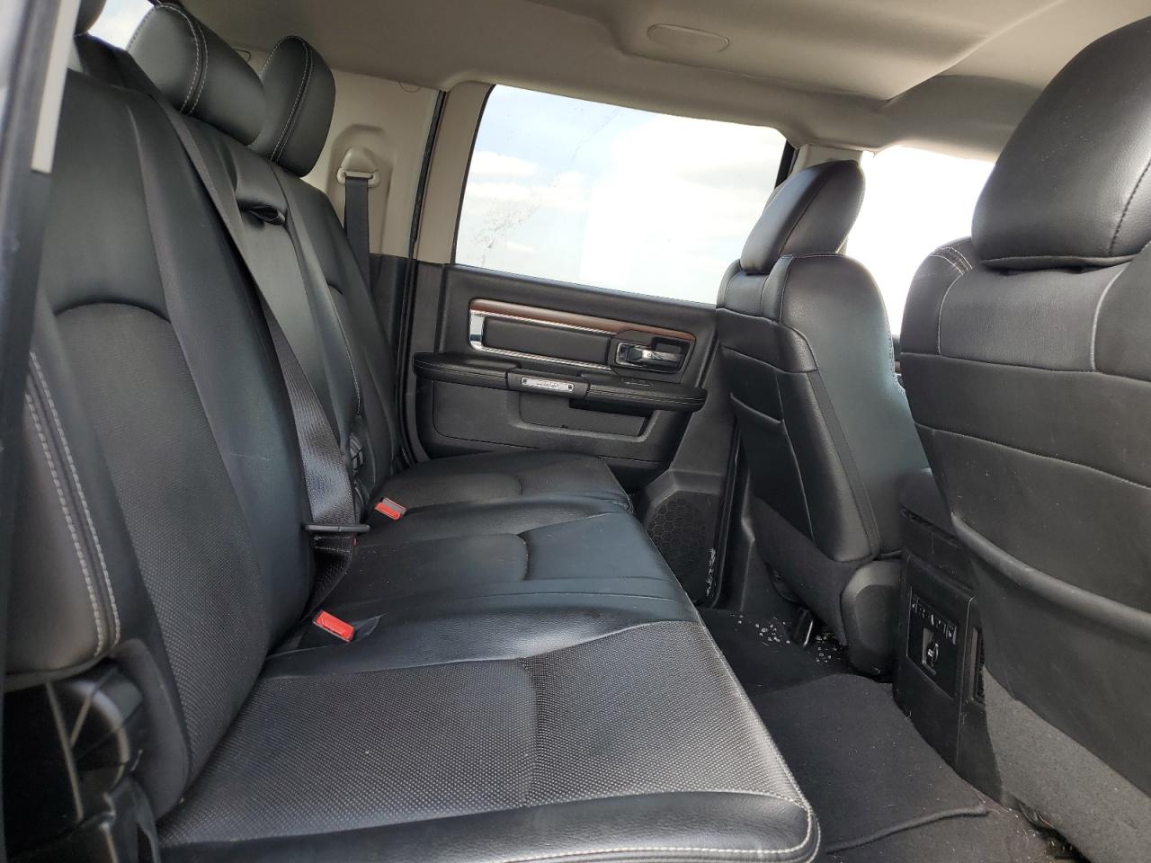 2014 RAM 2500 - Image 10