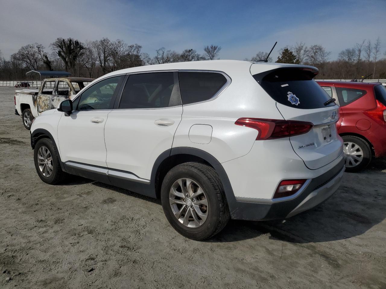 2019 Hyundai Santa Fe - Image 2