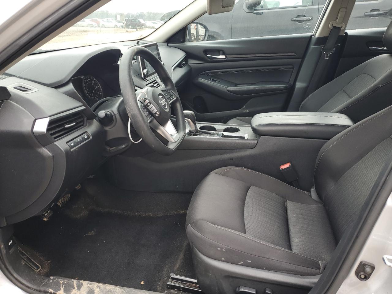 2019 Nissan Altima - Image 7