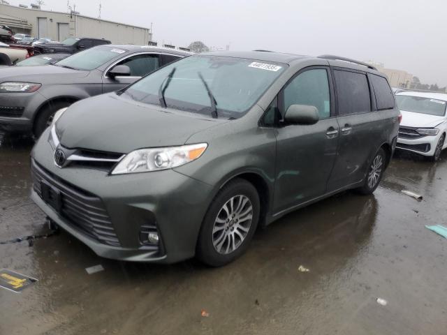 2019 Toyota Sienna Xle