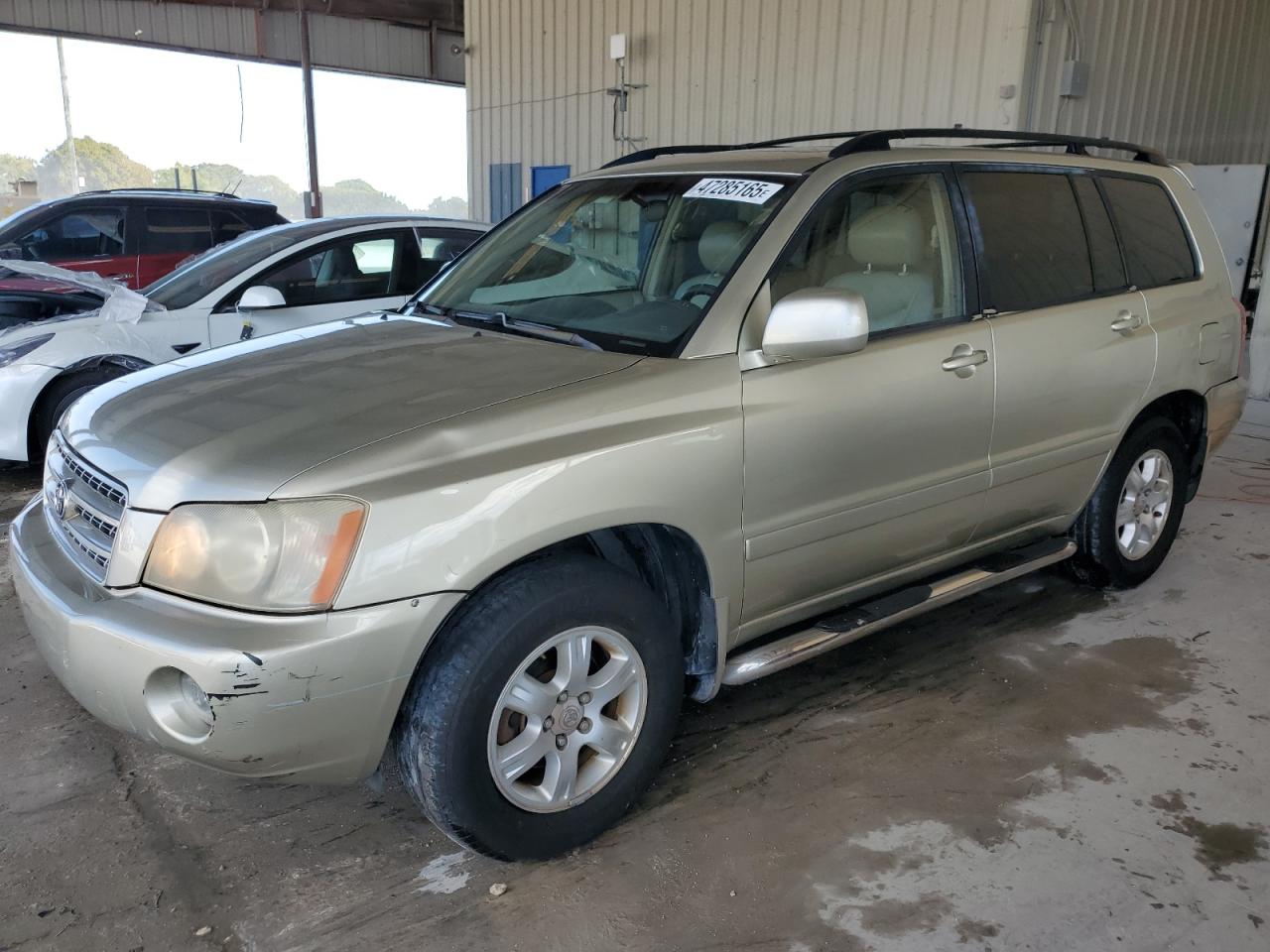 2002 Toyota Highlander - Image 1