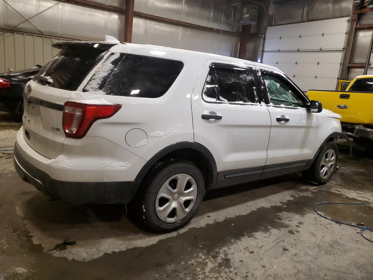 2016 Ford Explorer - Image 3