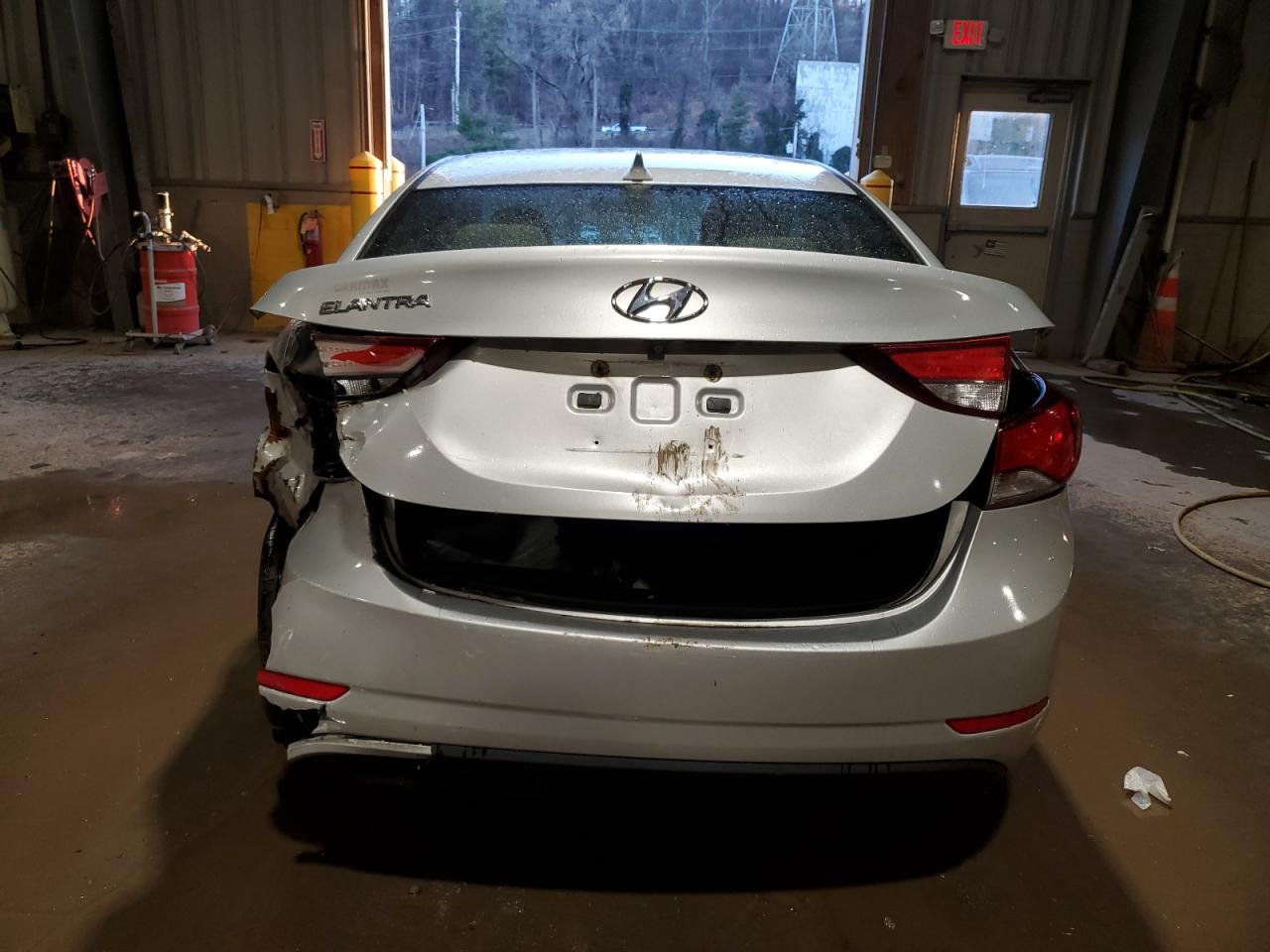 2015 Hyundai Elantra - Image 6