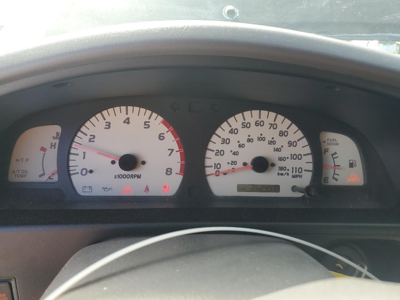 2004 Toyota Tacoma - Image 9
