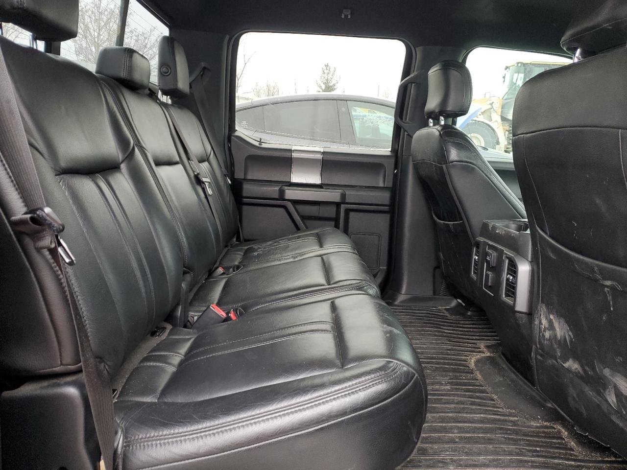 2015 Ford F-150 - Image 10