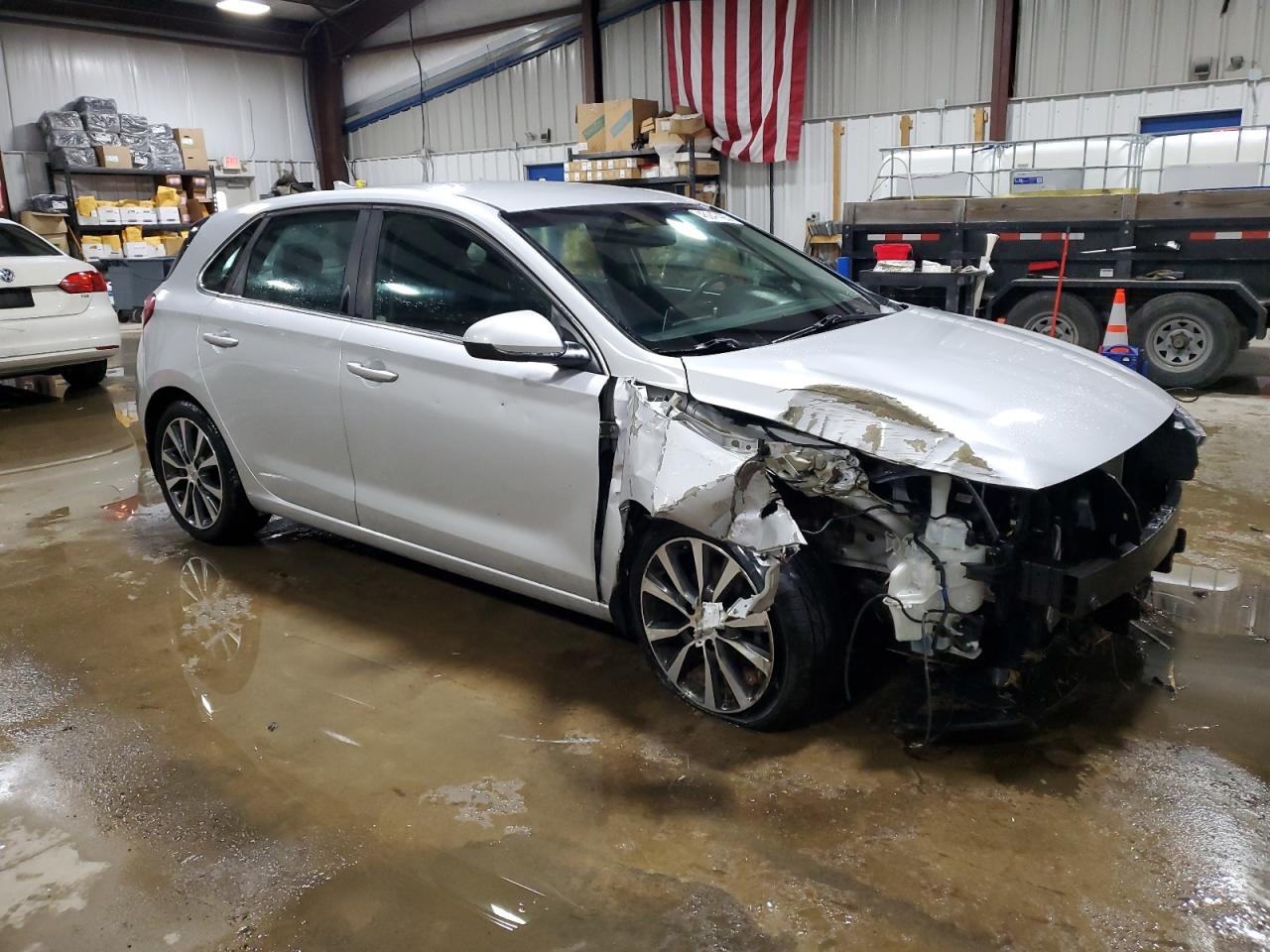 2018 Hyundai Elantra - Image 4