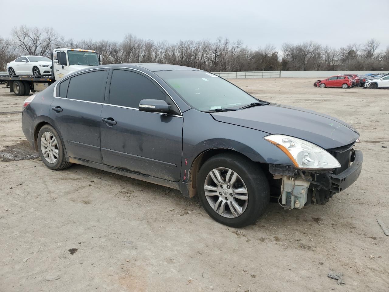 2010 Nissan Altima - Image 4