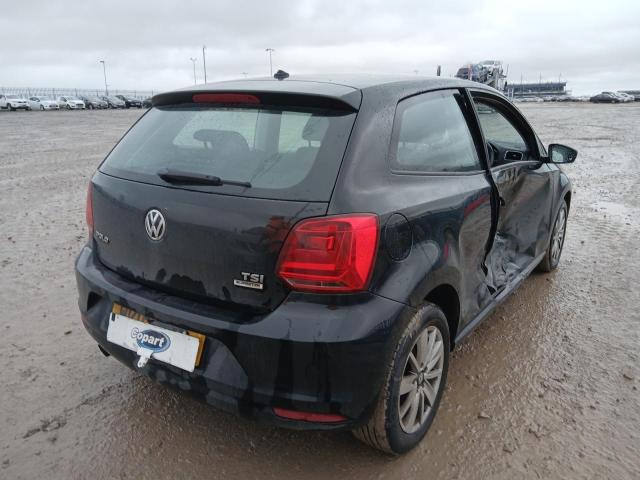 2015 VOLKSWAGEN POLO SE TS