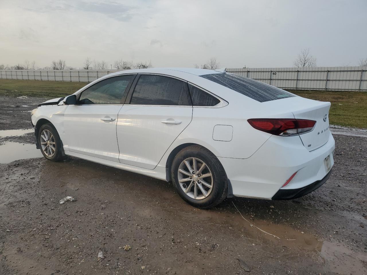 2019 Hyundai Sonata - Image 2