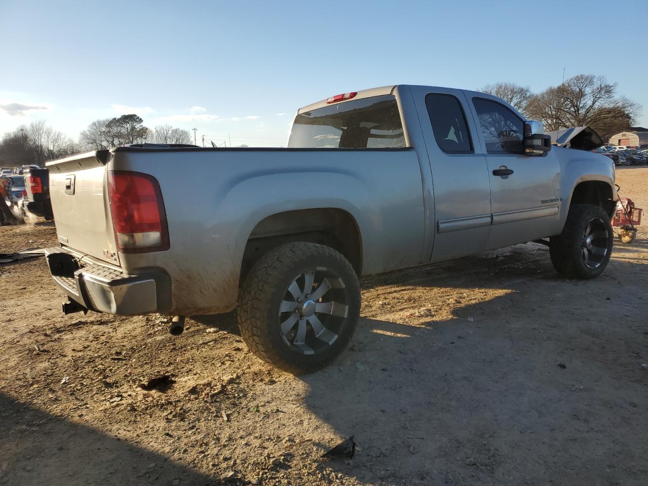 2008 GMC Sierra - Image 3