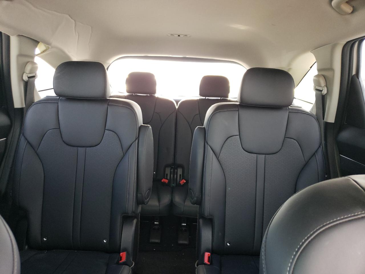 2023 Kia Sorento - Image 10