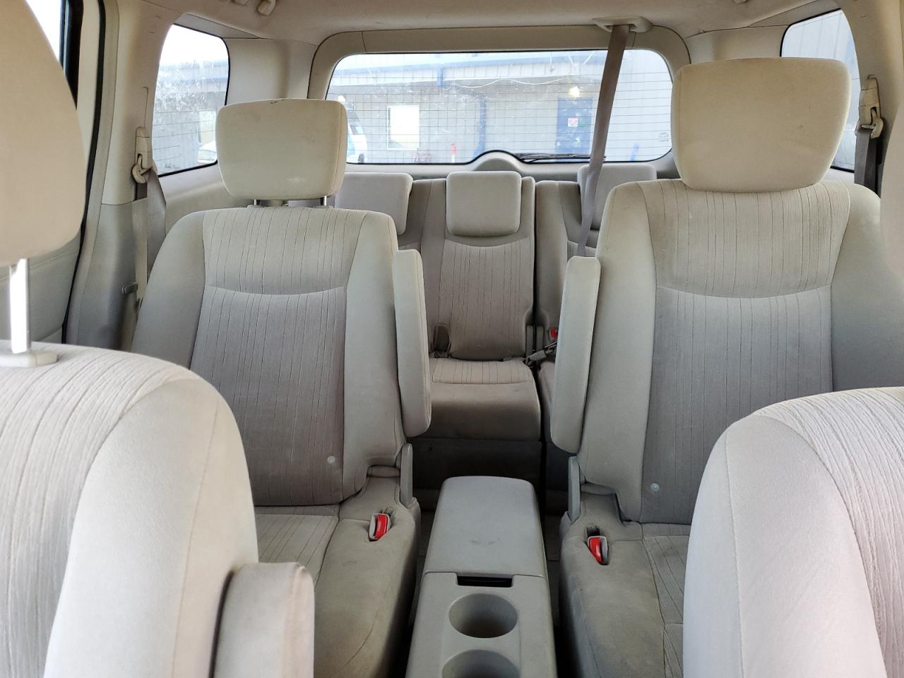2013 Nissan Quest - Image 10