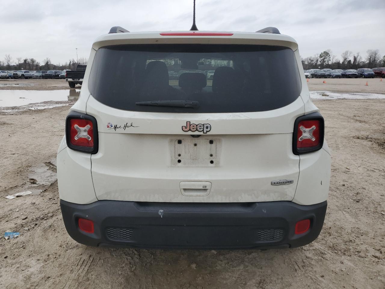 2019 Jeep Renegade - Image 6