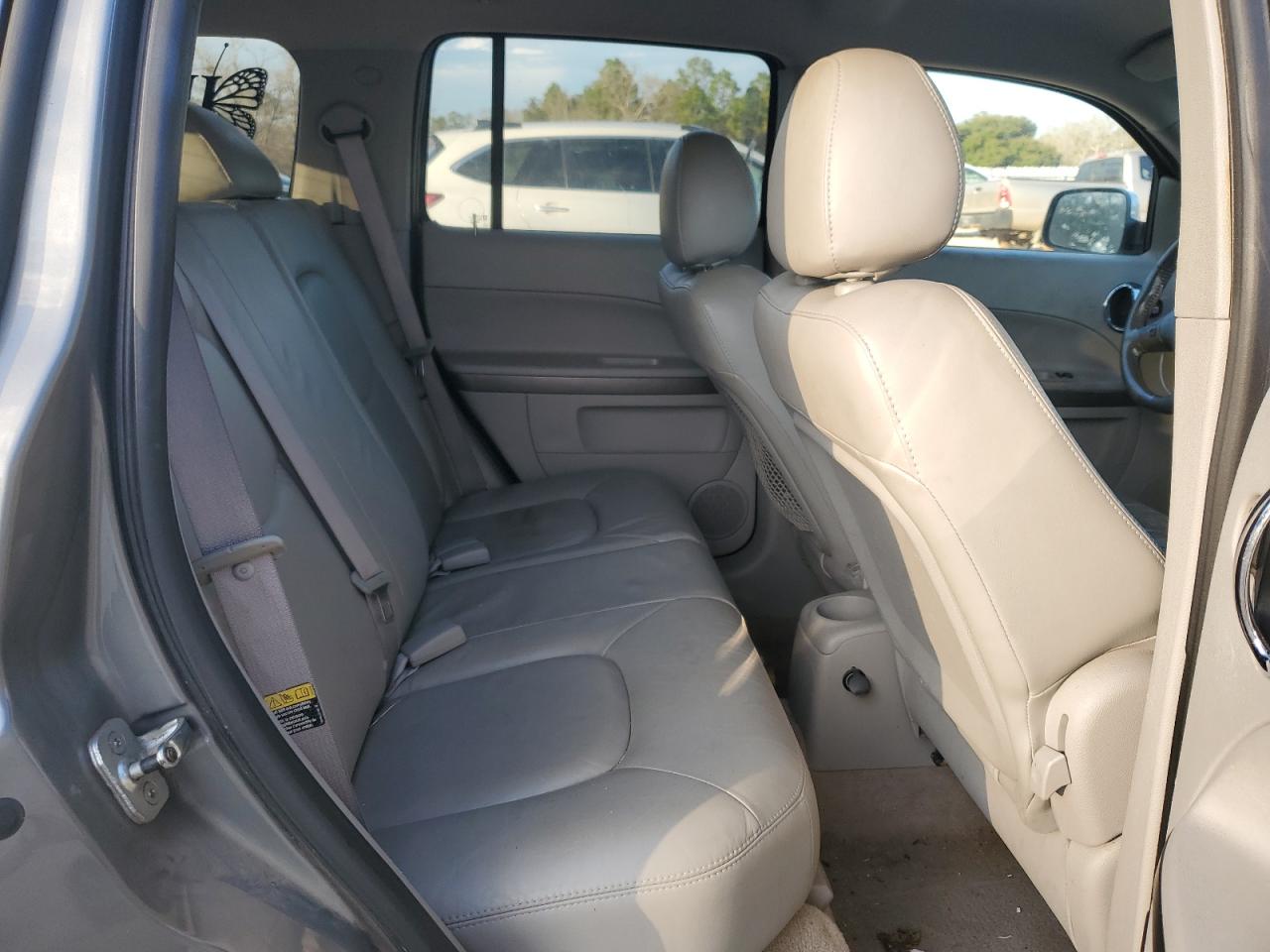 2007 Chevrolet HHR - Image 11
