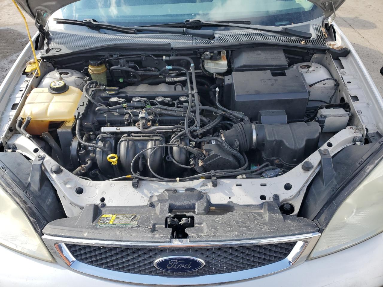 2005 Ford Focus - Image 12