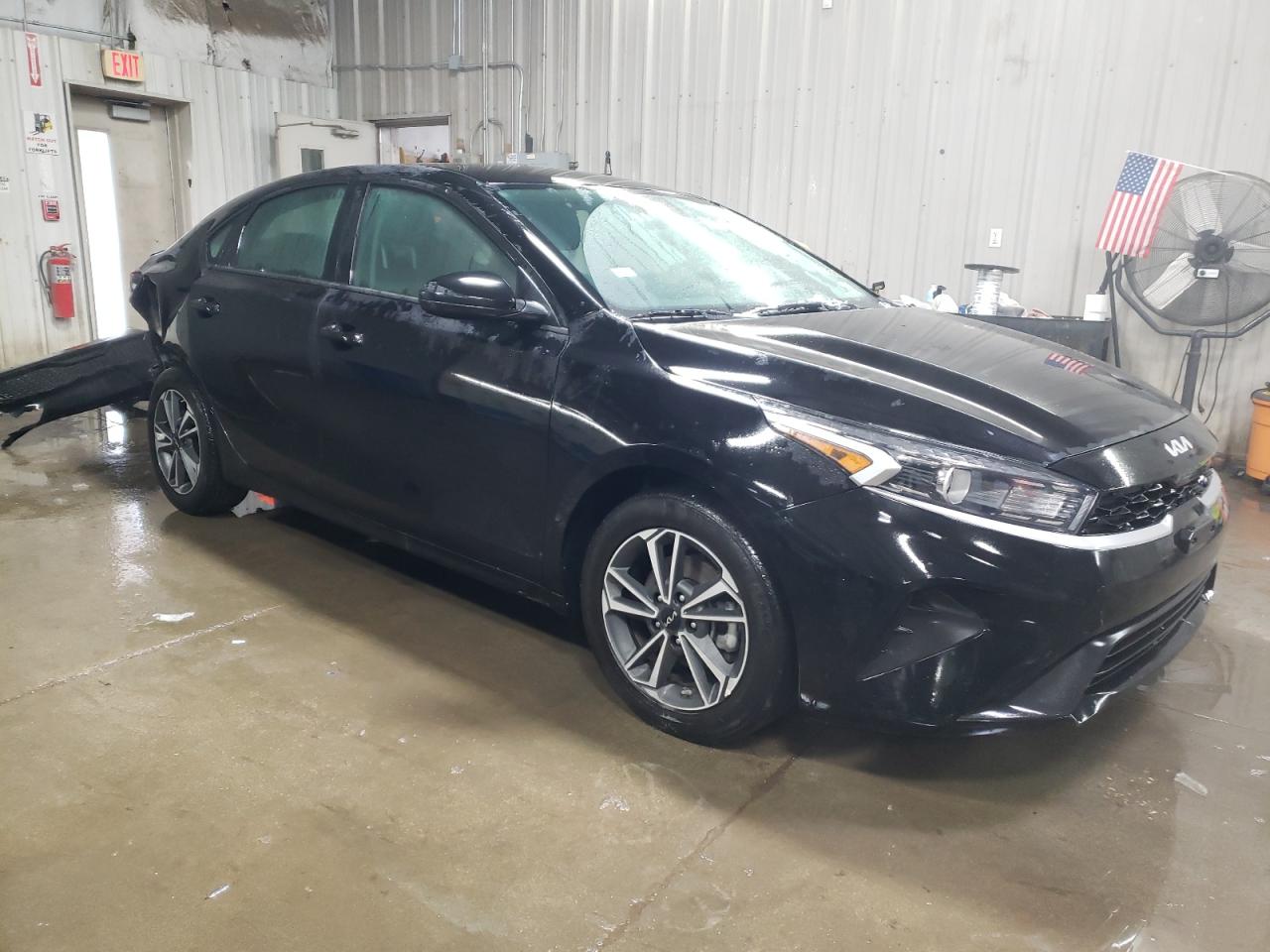 2023 Kia Forte - Image 4