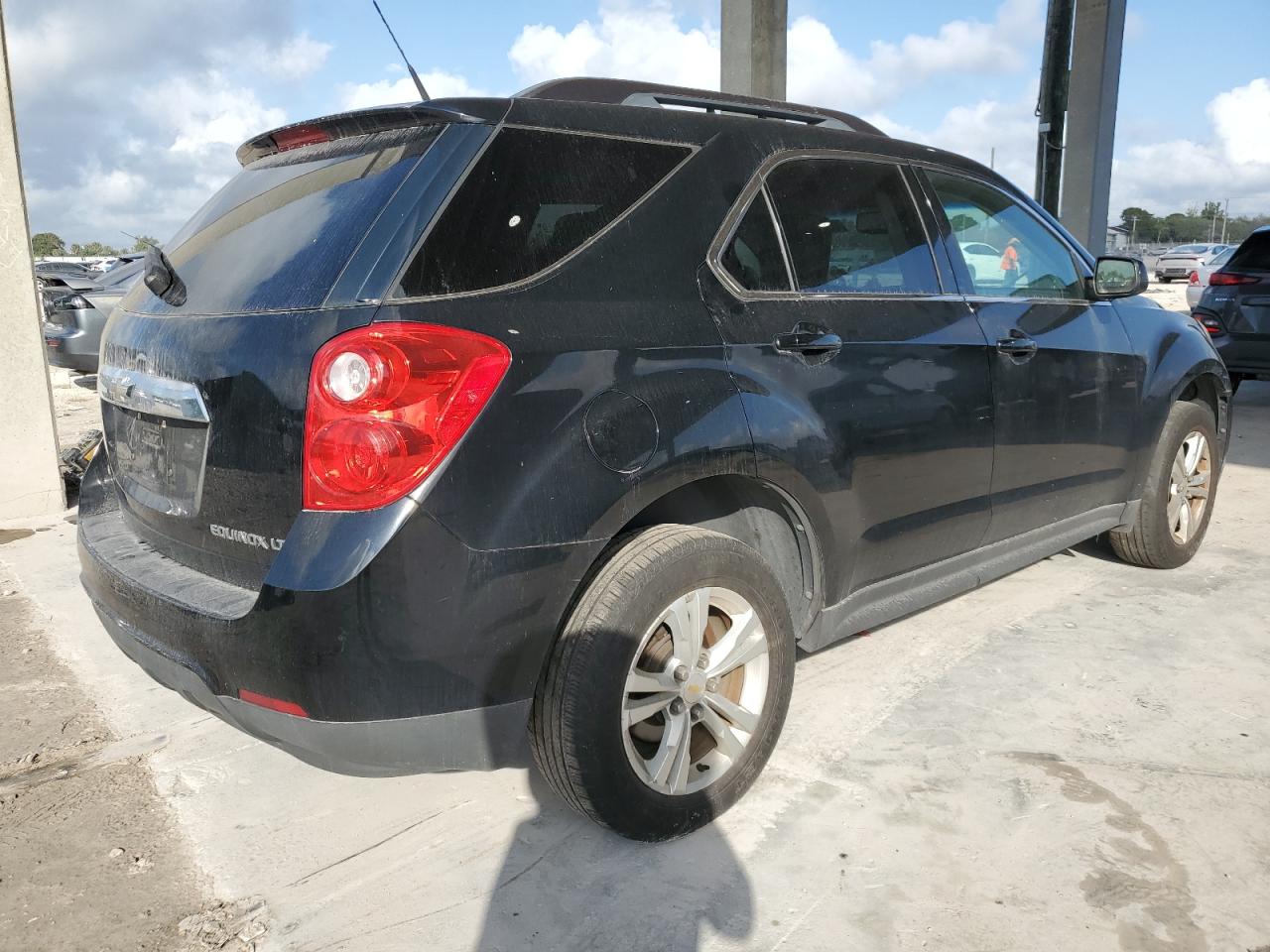 2011 Chevrolet Equinox - Image 3